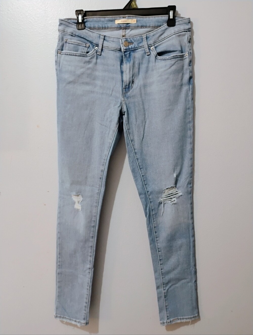 Levi's Strauss Light Wash Distressed Women's Jeans